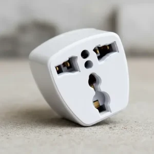 ADAPTADOR ENCHUFE VIAJERO INTELIGENTE