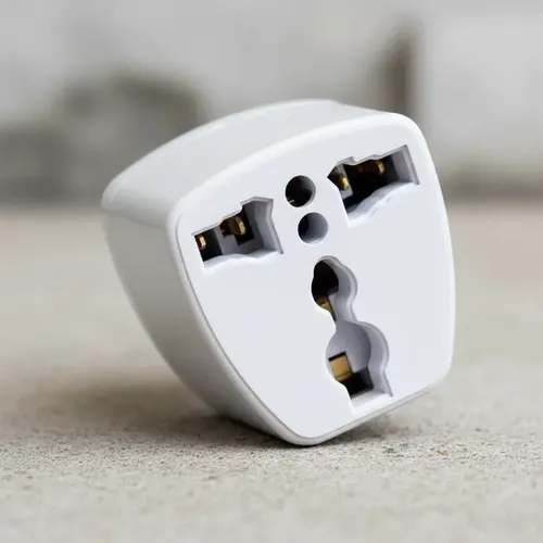 ADAPTADOR ENCHUFE VIAJERO INTELIGENTE